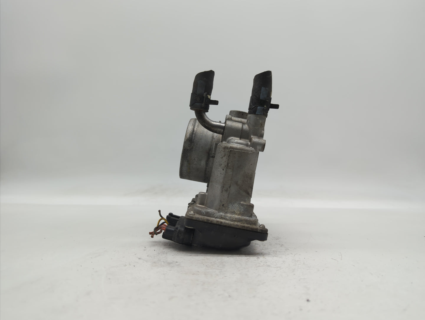 2012-2019 Kia Soul Throttle Body P/N:35100-2B310 5302-1S02, 35100-2B300 Fits Fits 2012 2013 2014 2015 2016 2017 2018 2019 OE