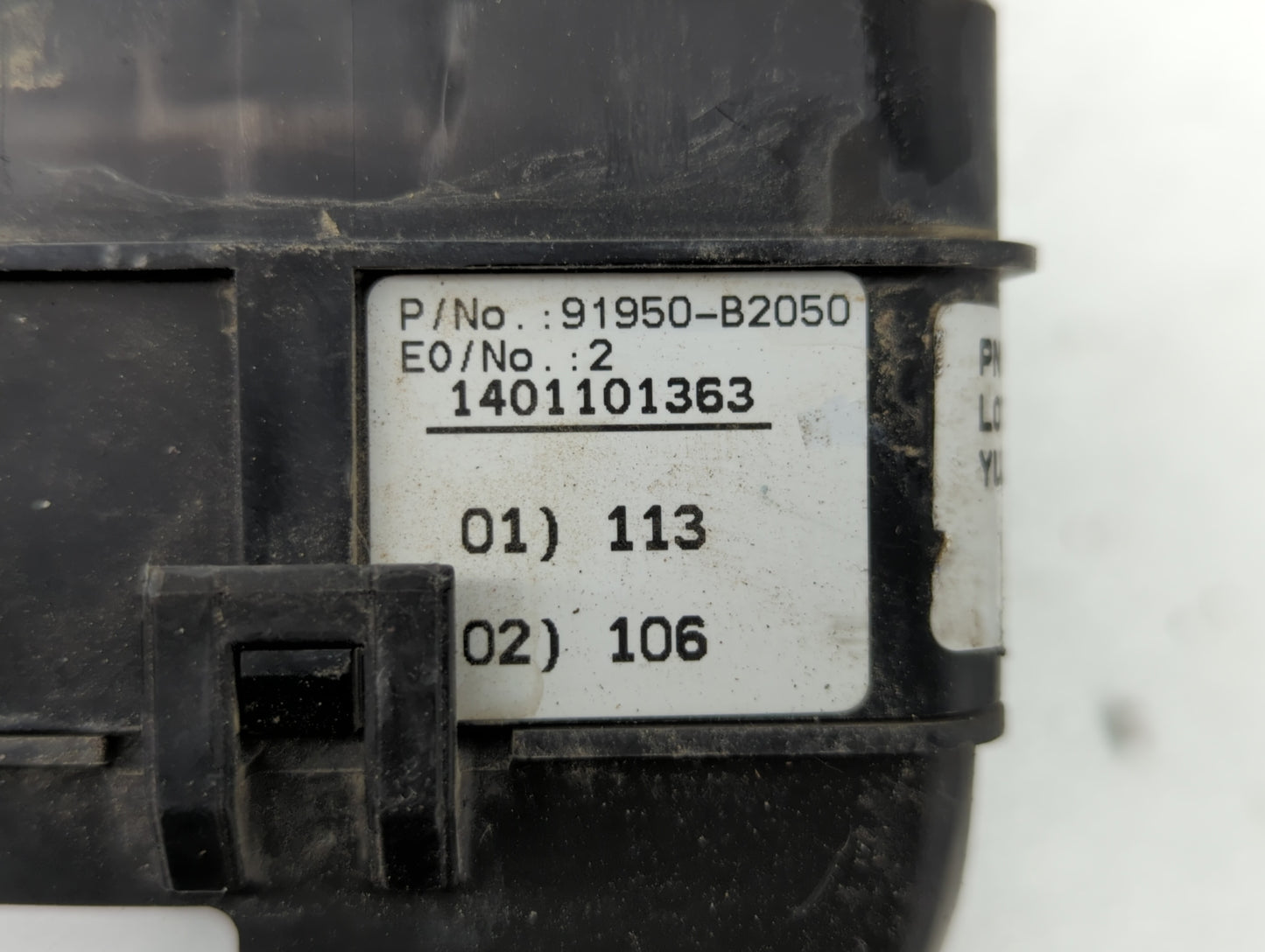 2014 Kia Soul Fusebox Fuse Box Panel Relay Module P/N:91950-B2090 91950-B2050 Fits OEM Used Auto Parts - Oemusedautoparts1.c