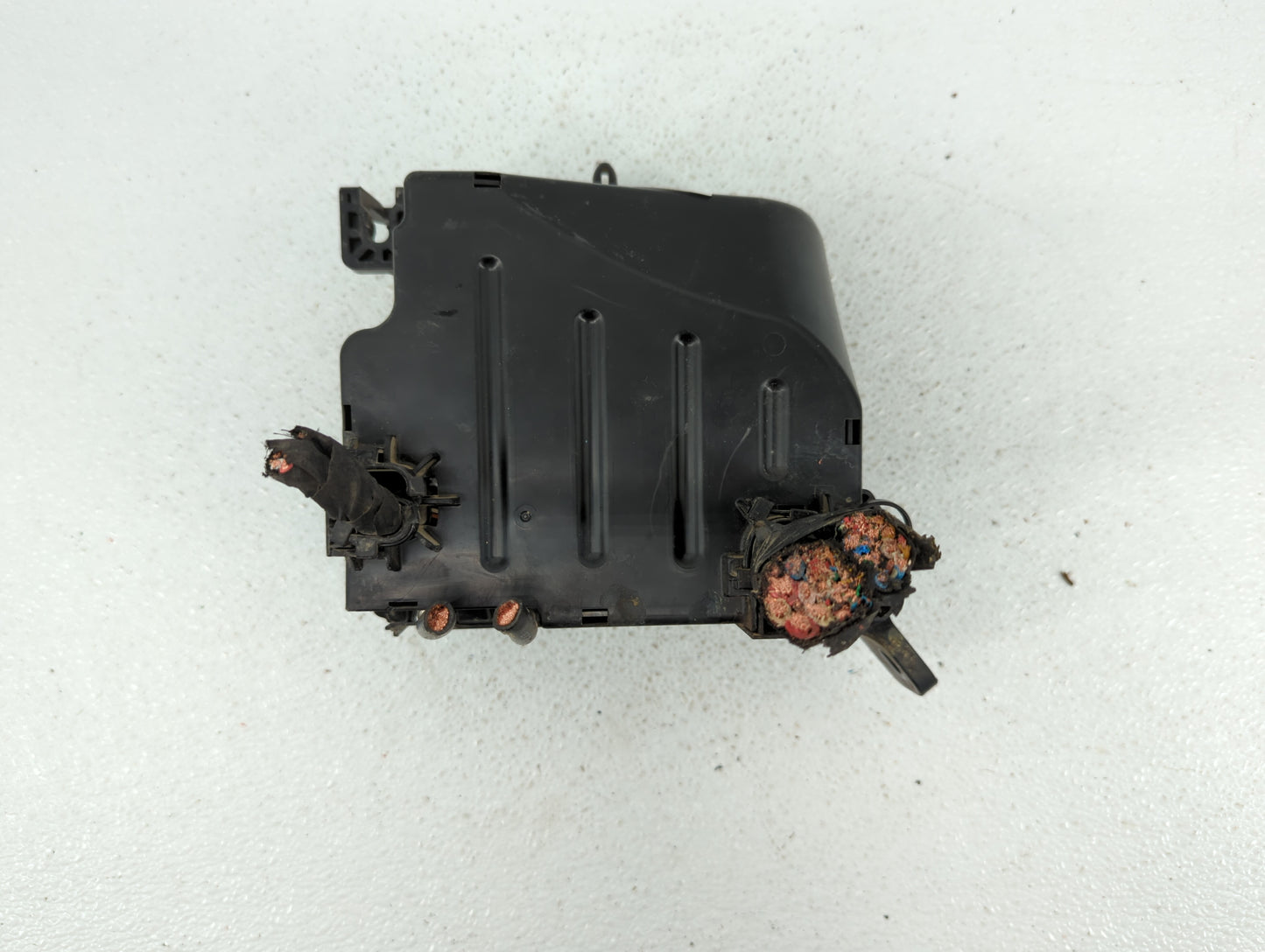 2014 Kia Soul Fusebox Fuse Box Panel Relay Module P/N:91950-B2090 91950-B2050 Fits OEM Used Auto Parts - Oemusedautoparts1.c