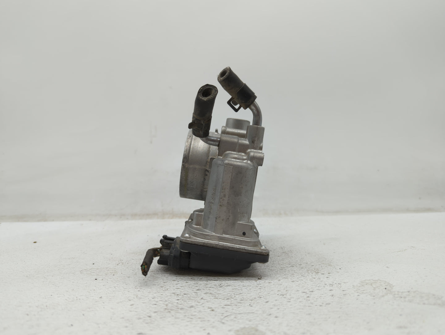 2014-2019 Kia Soul Throttle Body P/N:35100-2E000 1302150124, 35100-2E710 Fits Fits 2011 2012 2013 2014 2015 2016 2017 2018 2