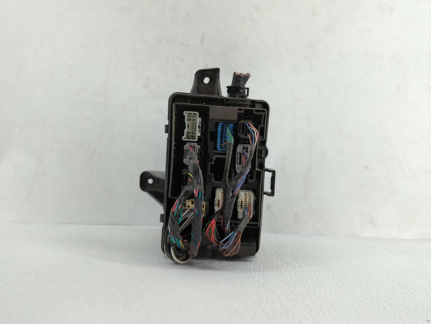 2014 Kia Soul Fusebox Fuse Box Panel Relay Module P/N:91950-B2090 91950-B2050 Fits OEM Used Auto Parts - Oemusedautoparts1.c