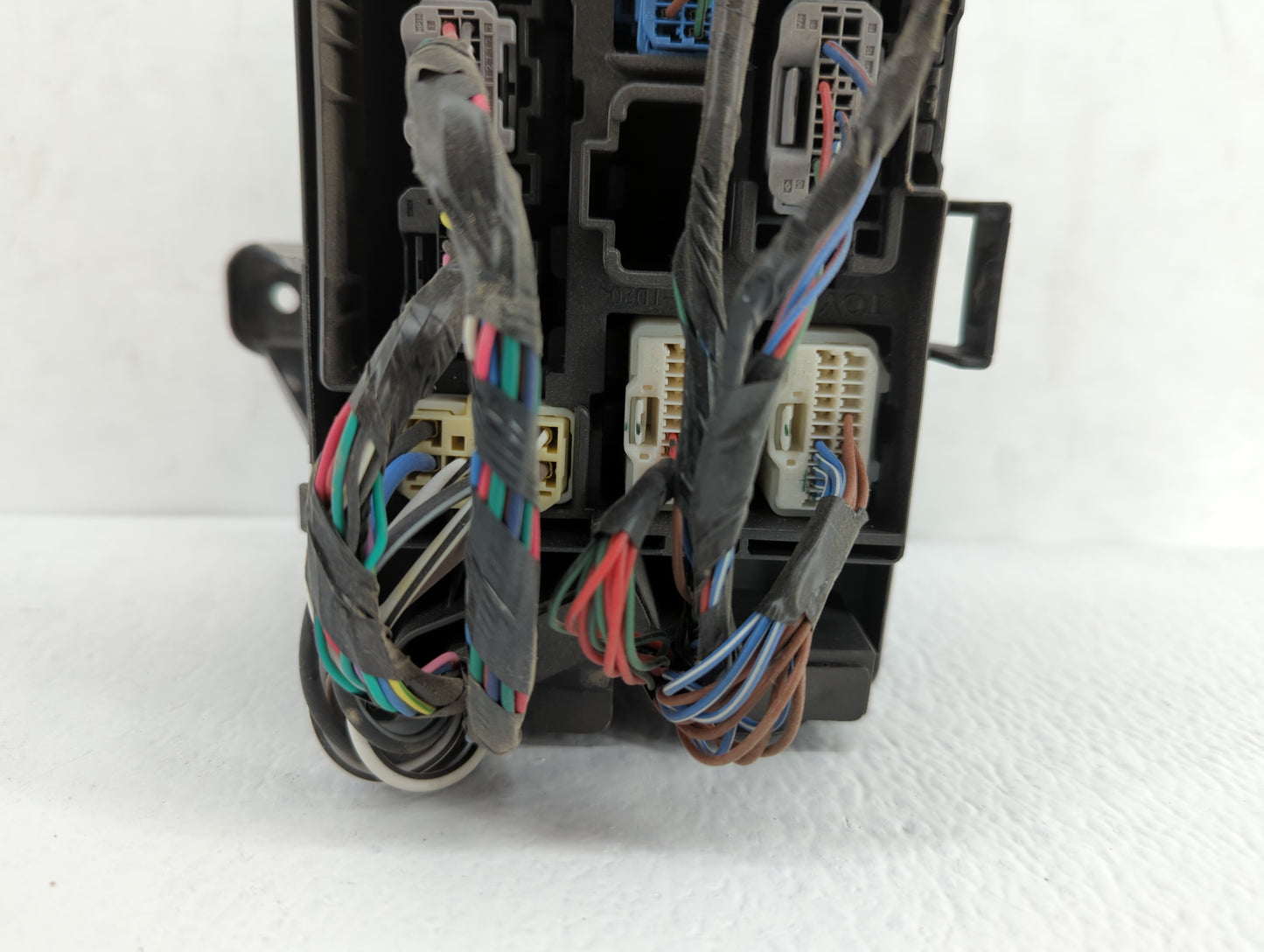 2014 Kia Soul Fusebox Fuse Box Panel Relay Module P/N:91950-B2090 91950-B2050 Fits OEM Used Auto Parts - Oemusedautoparts1.c