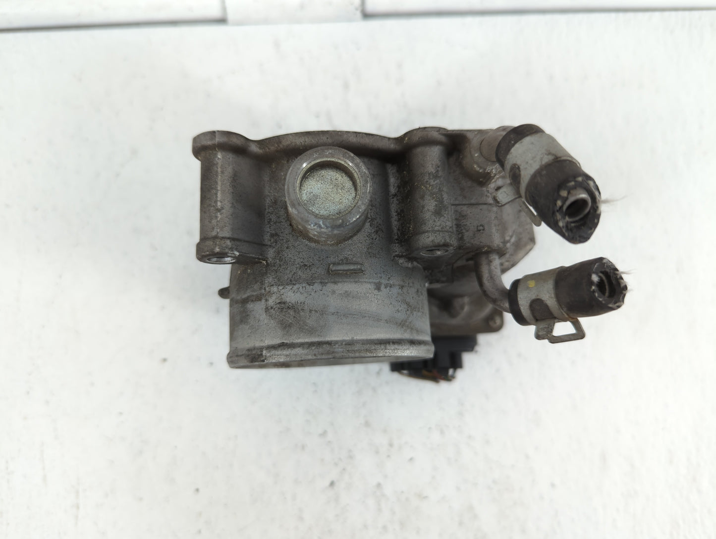 2014-2019 Kia Soul Throttle Body P/N:35100-2E000 1302150124, 35100-2E710 Fits Fits 2011 2012 2013 2014 2015 2016 2017 2018 2