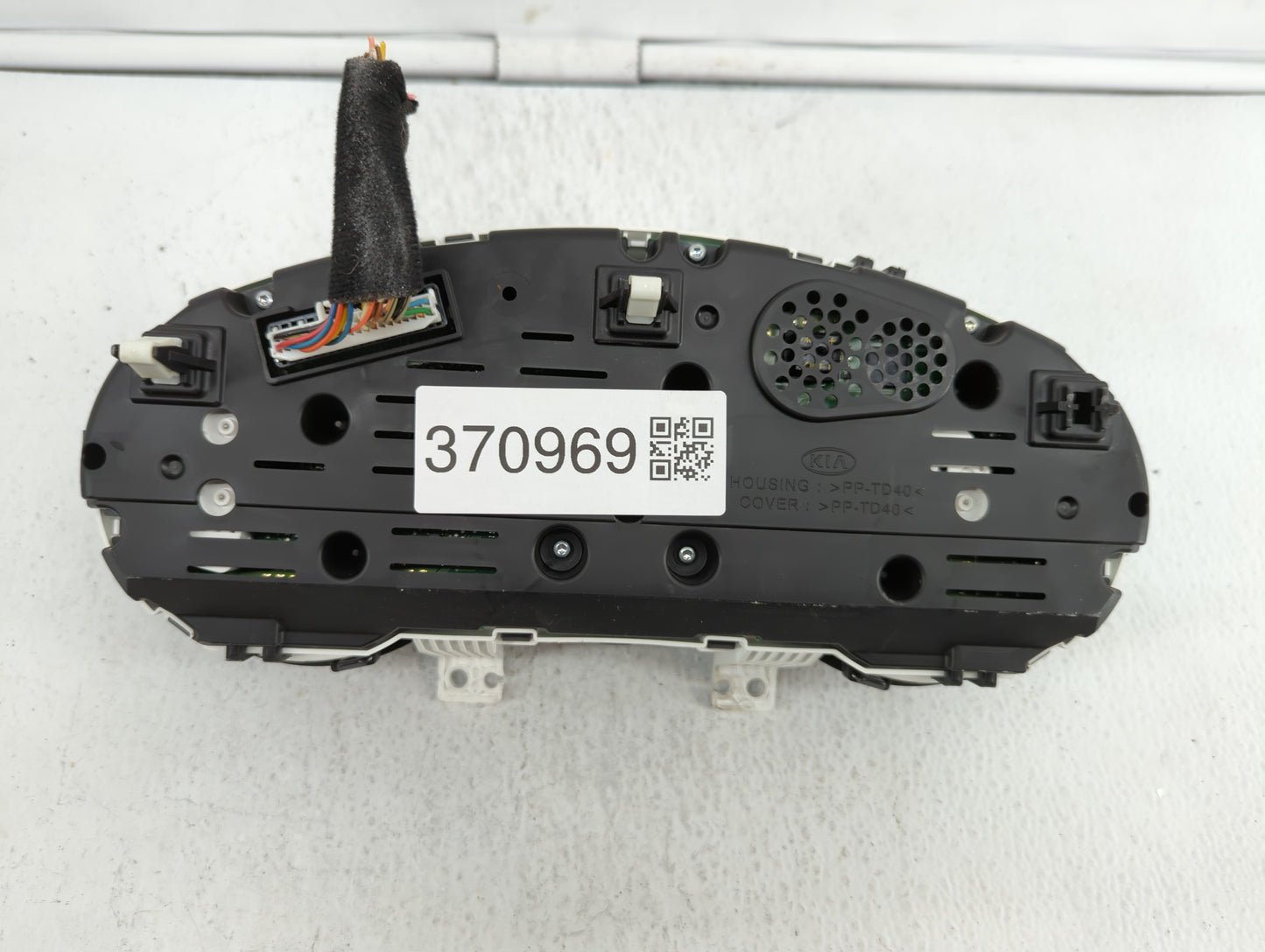 2014-2015 Kia Soul Instrument Cluster Speedometer Gauges P/N:94006-B2530 Fits Fits 2014 2015 OEM Used Auto Parts - Oemusedau