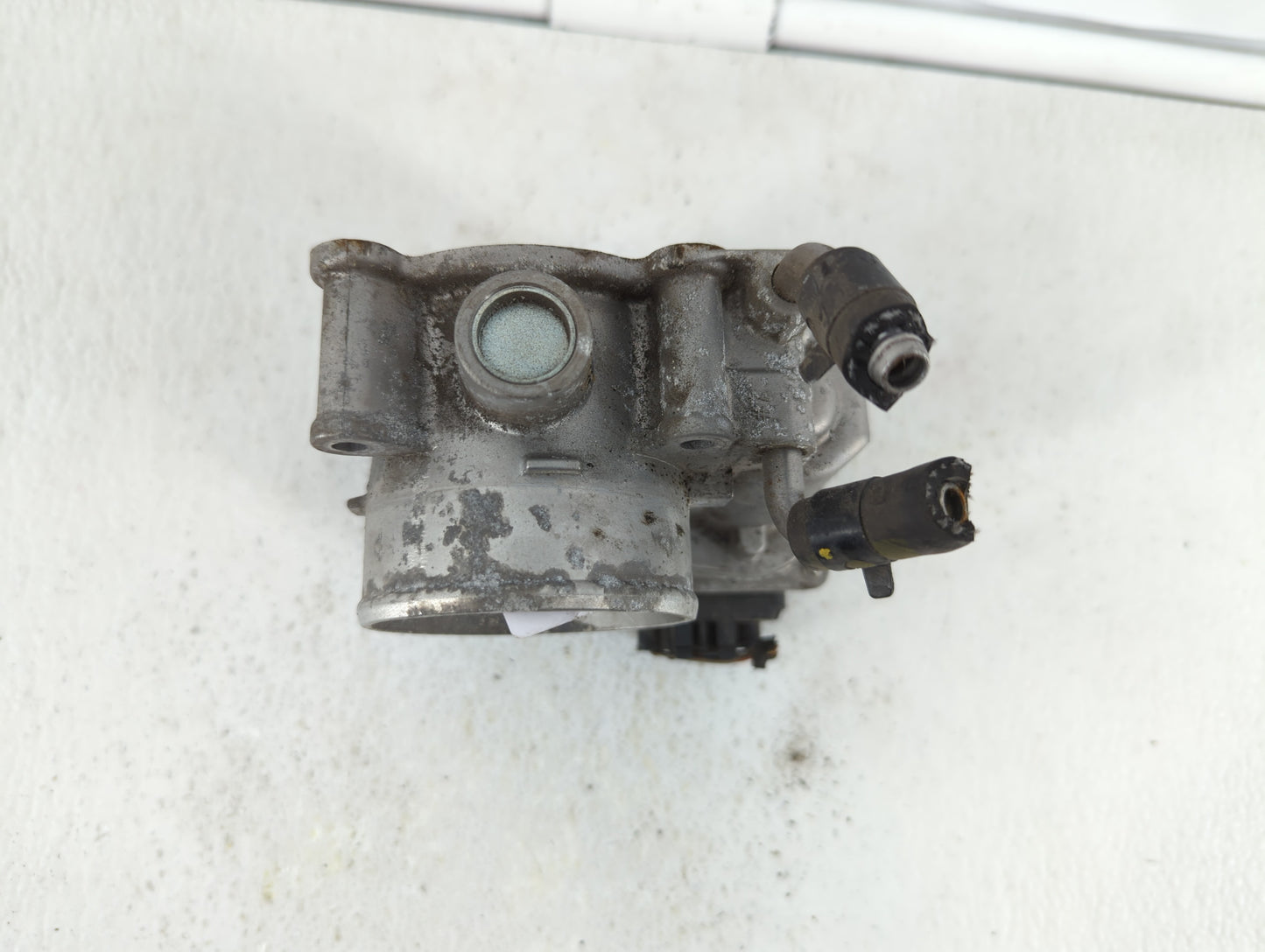 2014-2019 Kia Soul Throttle Body P/N:35100-2E000 1302150124, 35100-2E710 Fits Fits 2011 2012 2013 2014 2015 2016 2017 2018 2
