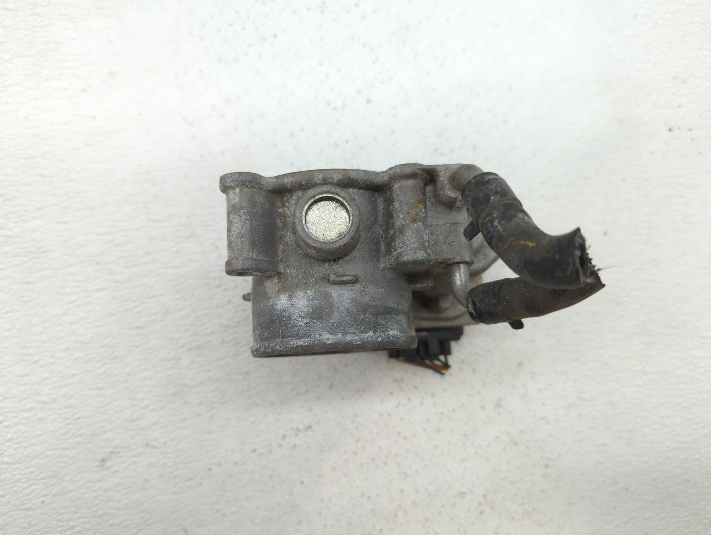 2014-2019 Kia Soul Throttle Body P/N:35100-2E000 1302150124, 35100-2E710 Fits Fits 2011 2012 2013 2014 2015 2016 2017 2018 2