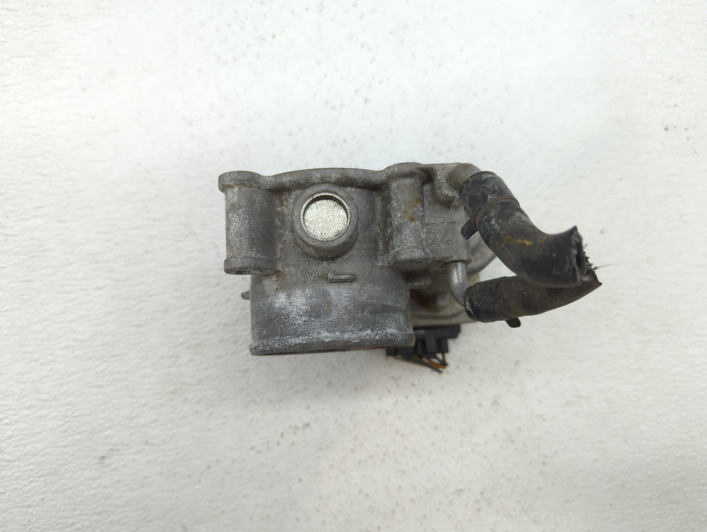 2014-2019 Kia Soul Throttle Body P/N:35100-2E000 1302150124, 35100-2E710 Fits Fits 2011 2012 2013 2014 2015 2016 2017 2018 2