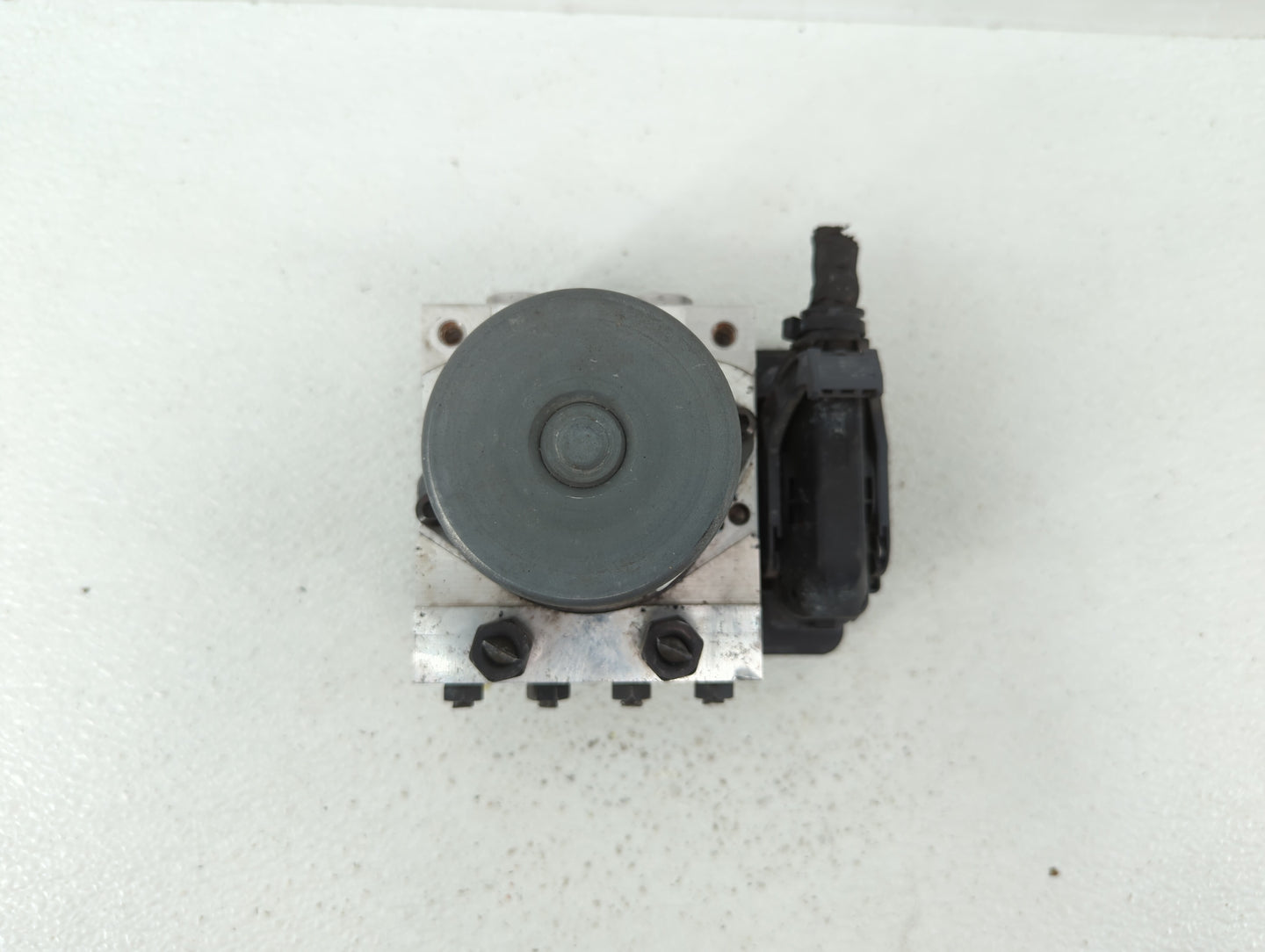 2014-2015 Kia Soul ABS Pump Control Module Replacement P/N:58900-B2506 58929-B2506, 58920-B2506 Fits Fits 2014 2015 OEM Used
