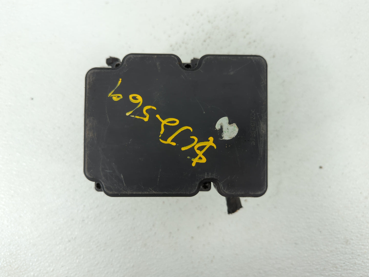 2014-2015 Kia Soul ABS Pump Control Module Replacement P/N:58900-B2506 58929-B2506, 58920-B2506 Fits Fits 2014 2015 OEM Used