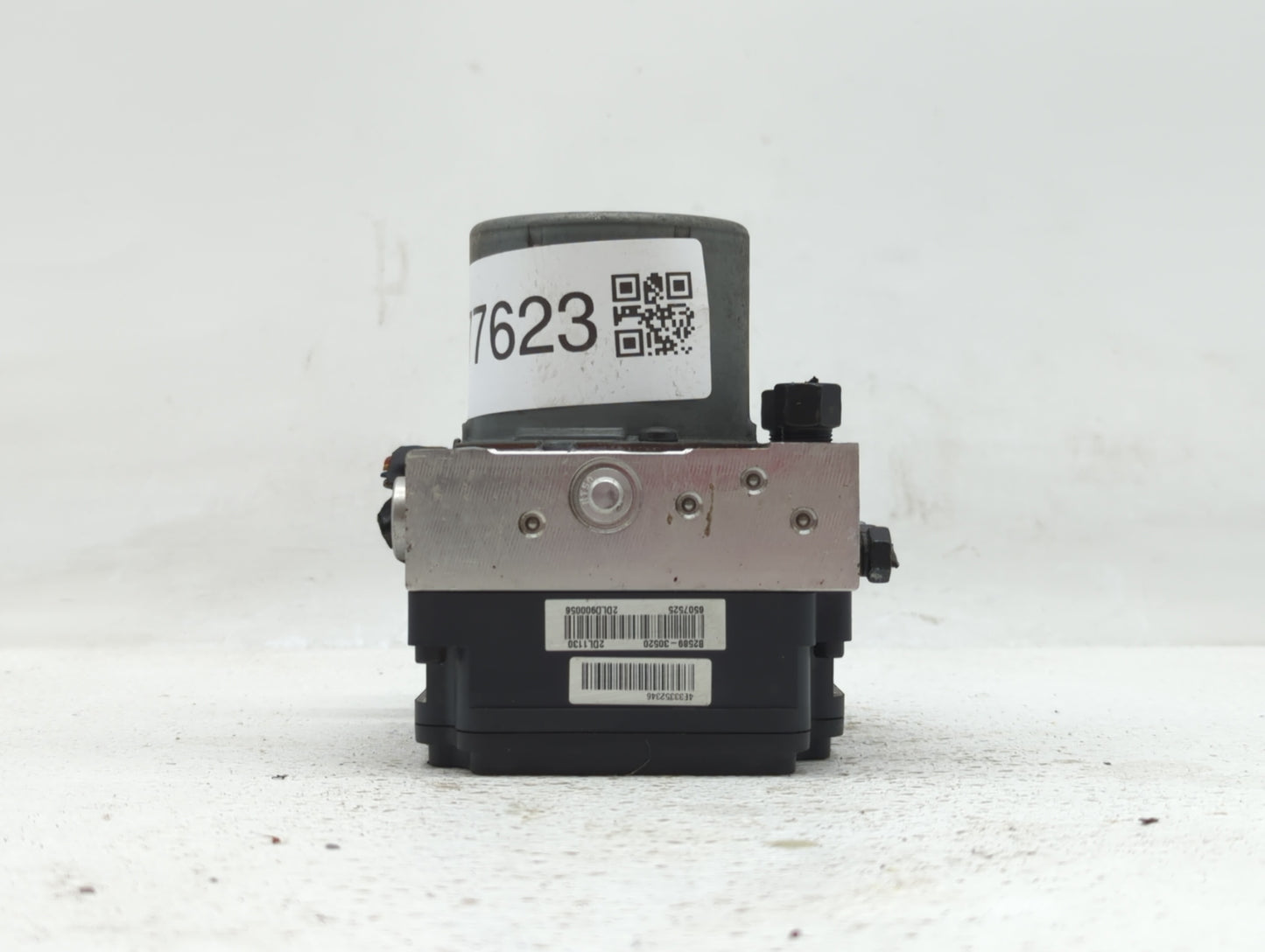 2014-2015 Kia Soul ABS Pump Control Module Replacement P/N:58900-B2506 58929-B2506, 58920-B2506 Fits Fits 2014 2015 OEM Used