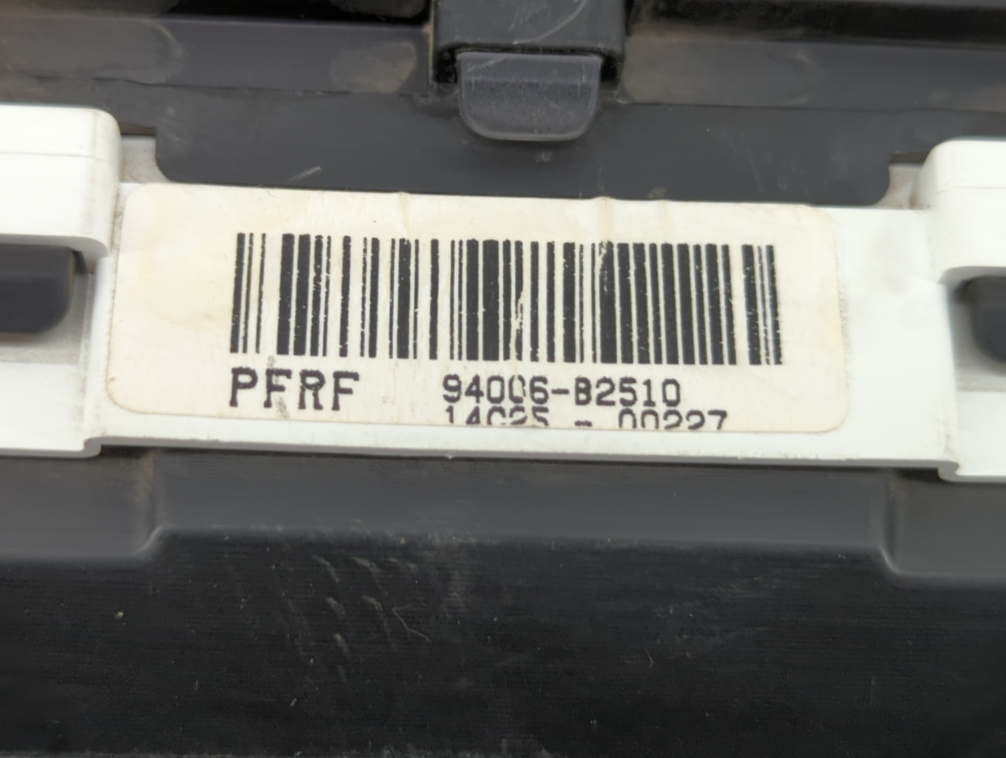 2014-2015 Kia Soul Instrument Cluster Speedometer Gauges P/N:94006-B2510 94006-B2520 Fits Fits 2014 2015 OEM Used Auto Parts