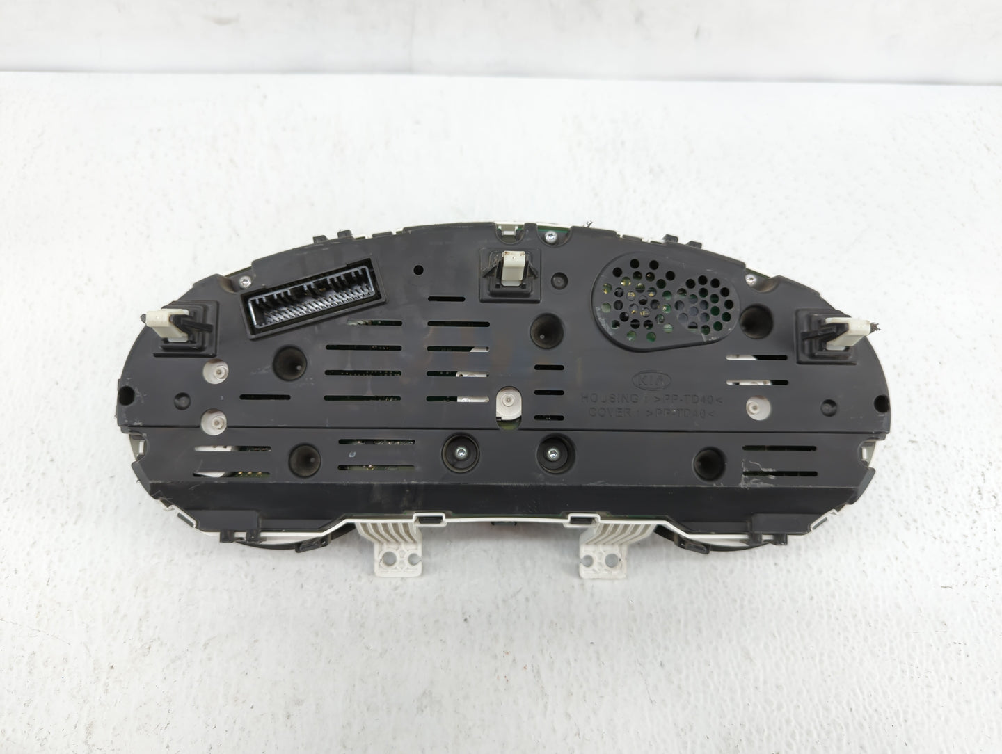 2014-2015 Kia Soul Instrument Cluster Speedometer Gauges P/N:94006-B2510 94006-B2520 Fits Fits 2014 2015 OEM Used Auto Parts