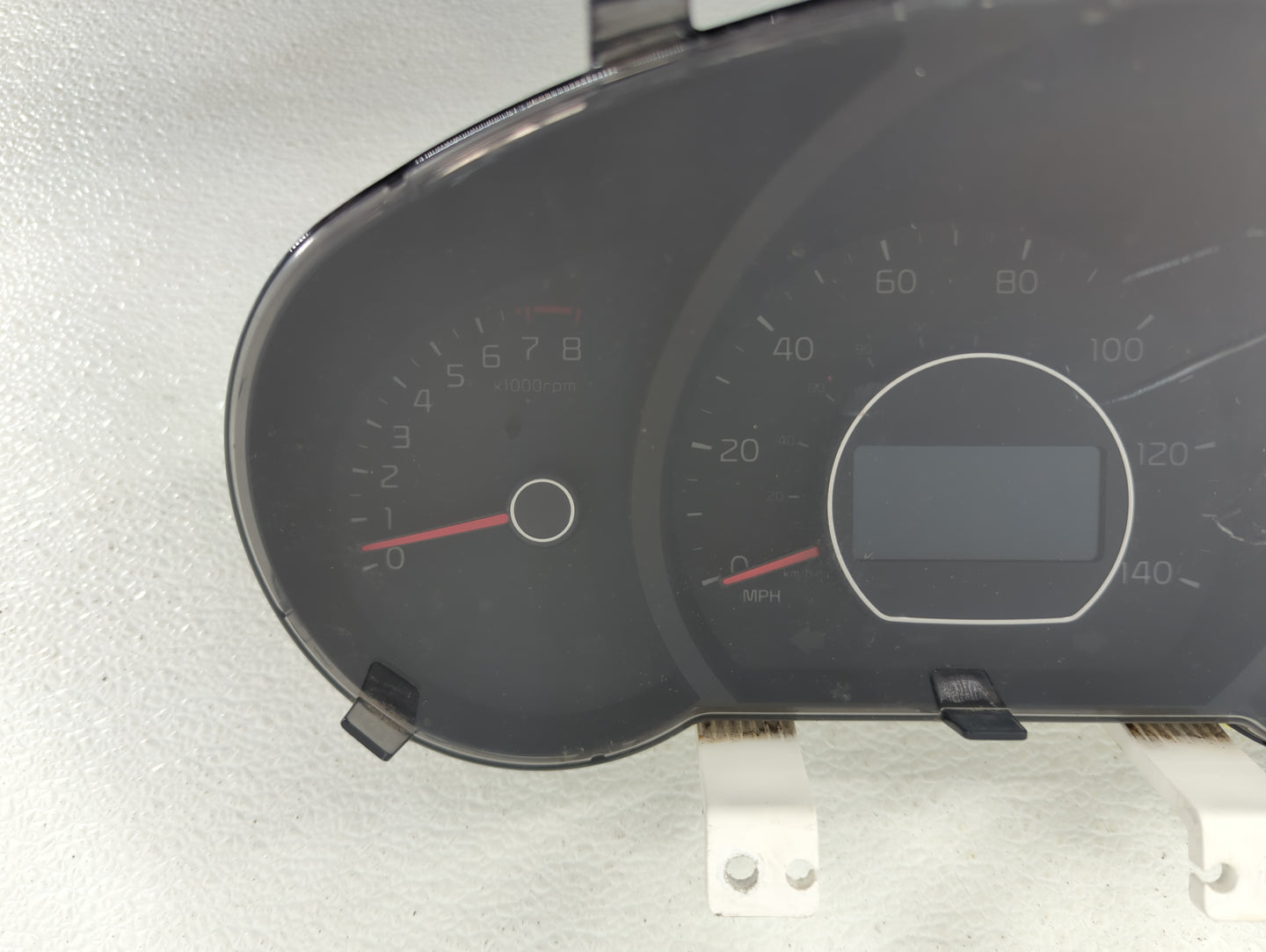 2014-2015 Kia Soul Instrument Cluster Speedometer Gauges P/N:94006-B2510 94006-B2520 Fits Fits 2014 2015 OEM Used Auto Parts