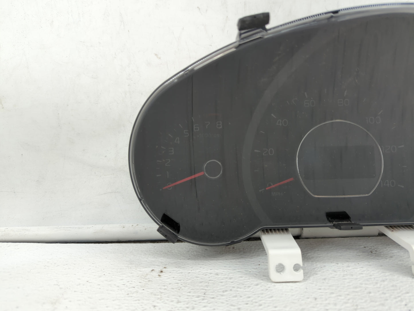 2014-2015 Kia Soul Instrument Cluster Speedometer Gauges P/N:94006-B2540 Fits Fits 2014 2015 OEM Used Auto Parts - Oemusedau