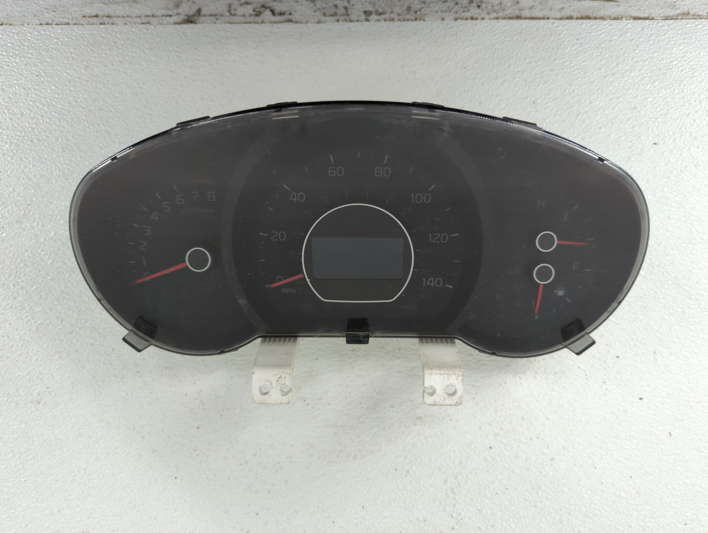 2014-2015 Kia Soul Instrument Cluster Speedometer Gauges P/N:94006-B2510 94006-B2520 Fits Fits 2014 2015 OEM Used Auto Parts