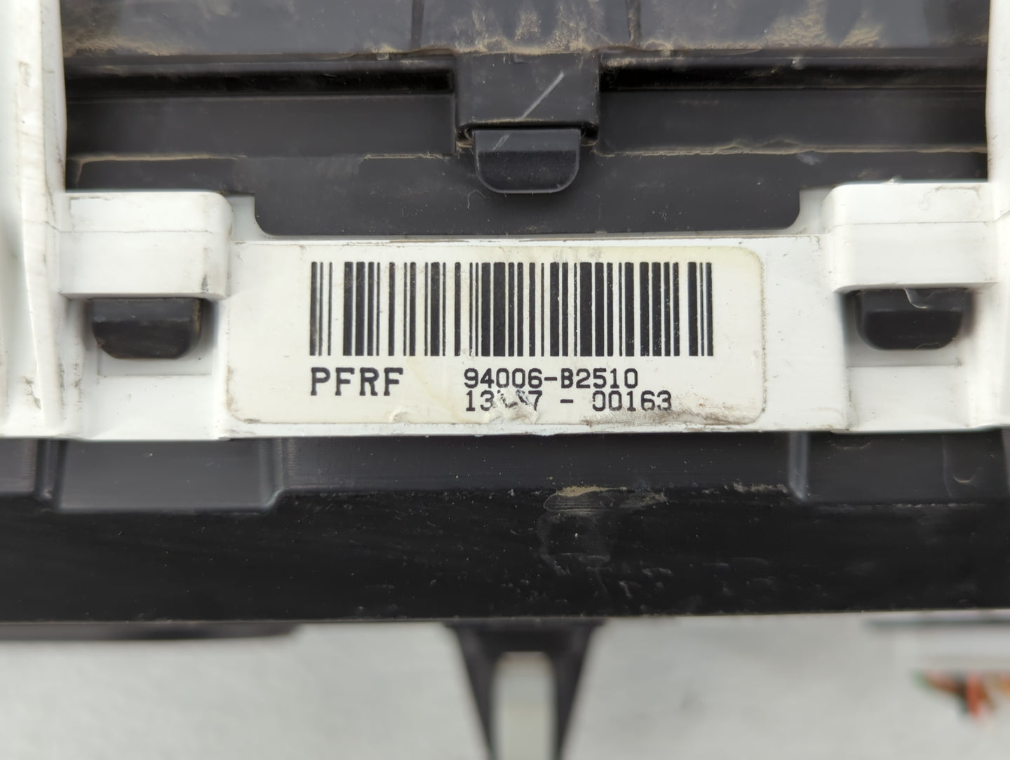 2014-2015 Kia Soul Instrument Cluster Speedometer Gauges P/N:94006-B2510 94006-B2520 Fits Fits 2014 2015 OEM Used Auto Parts