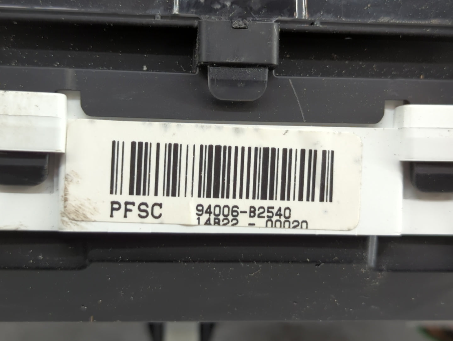 2014-2015 Kia Soul Instrument Cluster Speedometer Gauges P/N:94006-B2540 Fits Fits 2014 2015 OEM Used Auto Parts - Oemusedau
