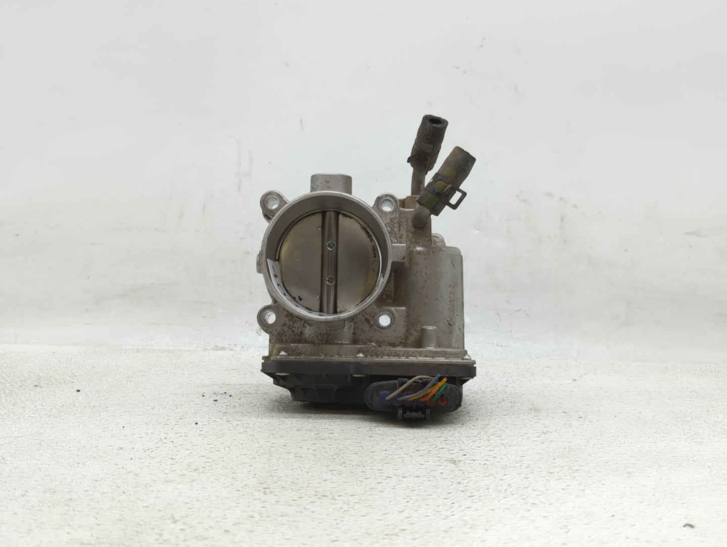 2014-2019 Kia Soul Throttle Body P/N:35100-2E000 1302150124, 35100-2E710 Fits Fits 2011 2012 2013 2014 2015 2016 2017 2018 2