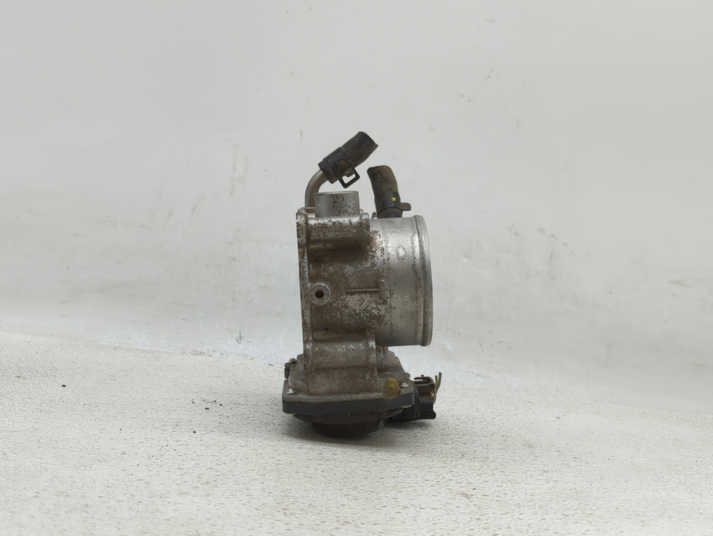 2014-2019 Kia Soul Throttle Body P/N:35100-2E000 1302150124, 35100-2E710 Fits Fits 2011 2012 2013 2014 2015 2016 2017 2018 2