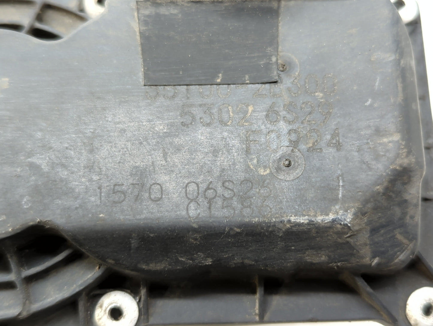 2012-2019 Kia Soul Throttle Body P/N:35100-2B300 Fits Fits 2012 2013 2014 2015 2016 2017 2018 2019 OEM Used Auto Parts - Oem