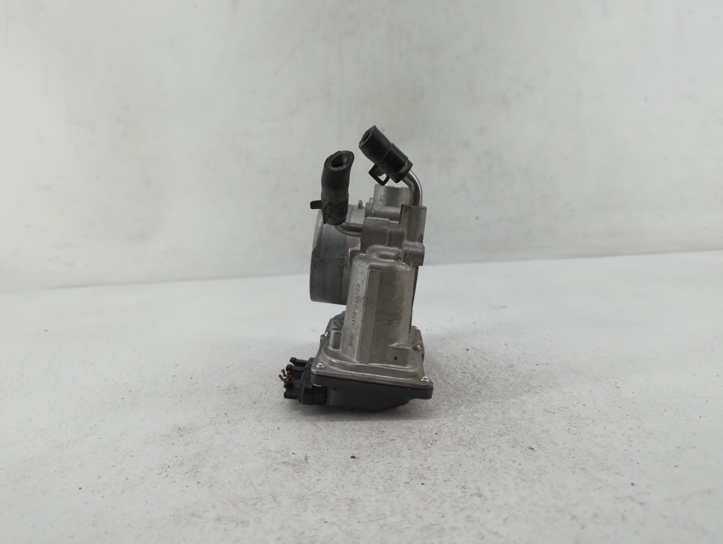 2014-2019 Kia Soul Throttle Body P/N:35100-2E000 1302150124 Fits Fits 2011 2012 2013 2014 2015 2016 2017 2018 2019 2020 2021