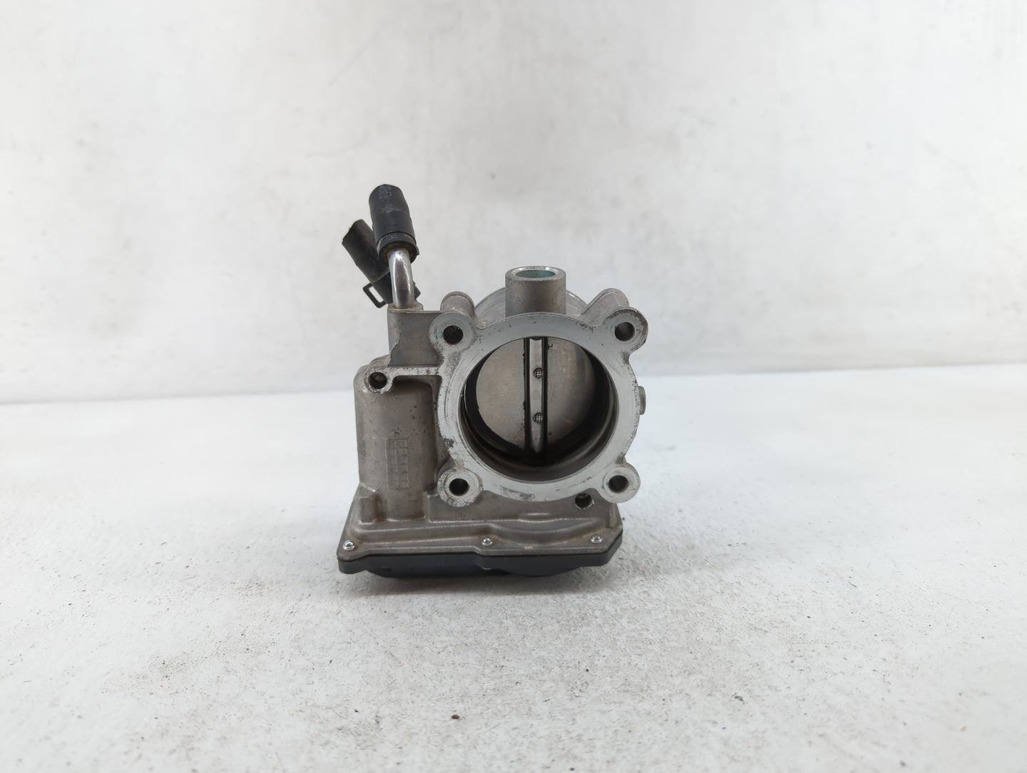 2014-2019 Kia Soul Throttle Body P/N:35100-2E000 1302150124 Fits Fits 2011 2012 2013 2014 2015 2016 2017 2018 2019 2020 2021