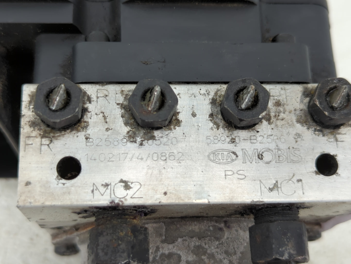 2014-2015 Kia Soul ABS Pump Control Module Replacement P/N:58900-B2506 58929-B2506, 58920-B2506 Fits Fits 2014 2015 OEM Used