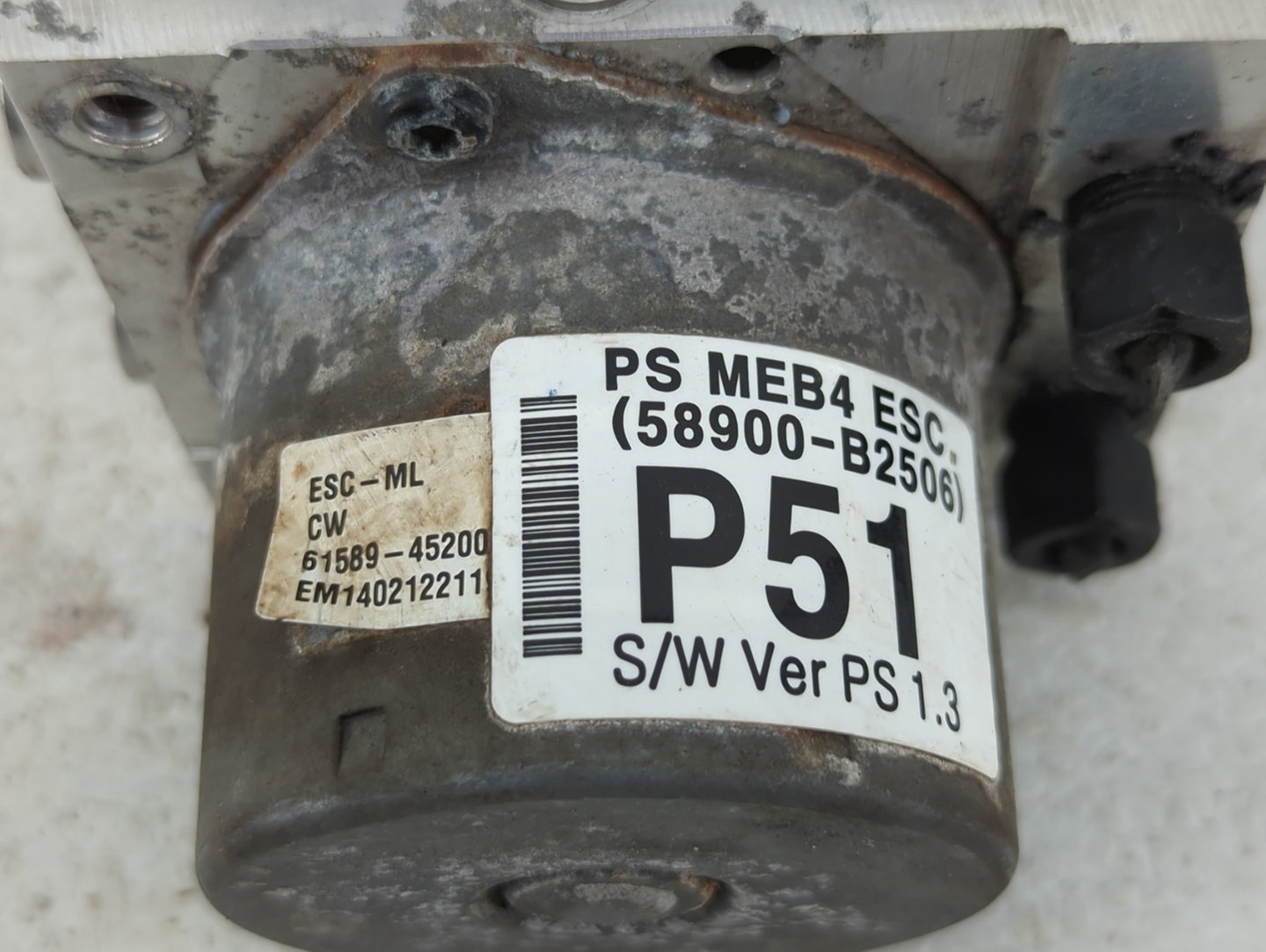 2014-2015 Kia Soul ABS Pump Control Module Replacement P/N:58900-B2506 58929-B2506, 58920-B2506 Fits Fits 2014 2015 OEM Used
