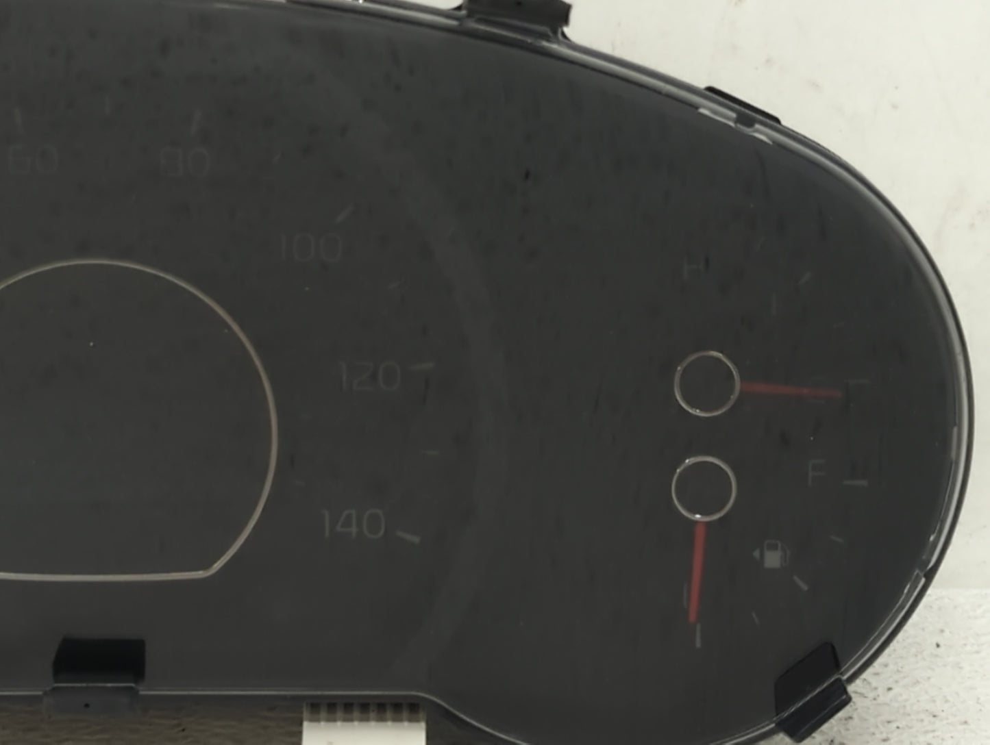 2014-2015 Kia Soul Instrument Cluster Speedometer Gauges P/N:94006-B2510 Fits Fits 2014 2015 OEM Used Auto Parts - Oemusedau