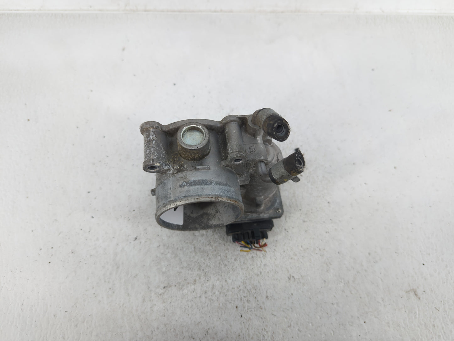 2014-2019 Kia Soul Throttle Body P/N:35100-2E000 1302150124 Fits Fits 2011 2012 2013 2014 2015 2016 2017 2018 2019 2020 2021