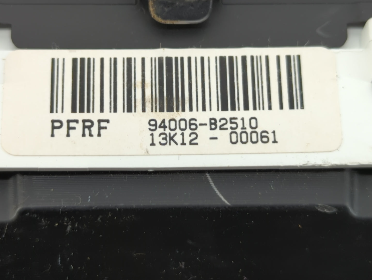 2014-2015 Kia Soul Instrument Cluster Speedometer Gauges P/N:94006-B2510 94006-B2520 Fits Fits 2014 2015 OEM Used Auto Parts