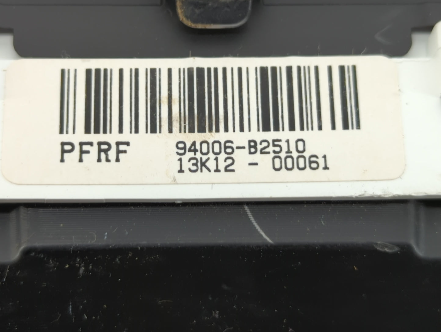 2014-2015 Kia Soul Instrument Cluster Speedometer Gauges P/N:94006-B2510 94006-B2520 Fits Fits 2014 2015 OEM Used Auto Parts