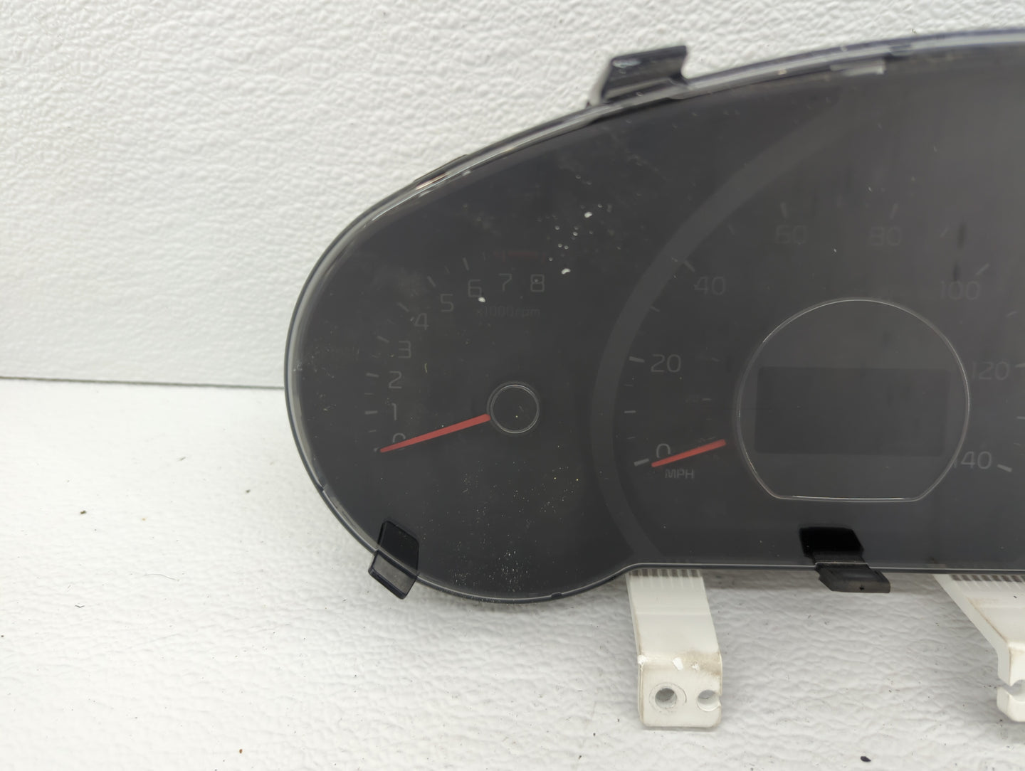 2014-2015 Kia Soul Instrument Cluster Speedometer Gauges P/N:94006-B2540 Fits Fits 2014 2015 OEM Used Auto Parts - Oemusedau