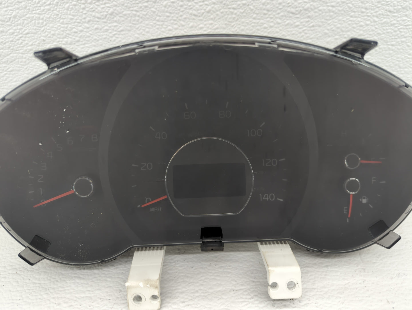 2014-2015 Kia Soul Instrument Cluster Speedometer Gauges P/N:94006-B2540 Fits Fits 2014 2015 OEM Used Auto Parts - Oemusedau