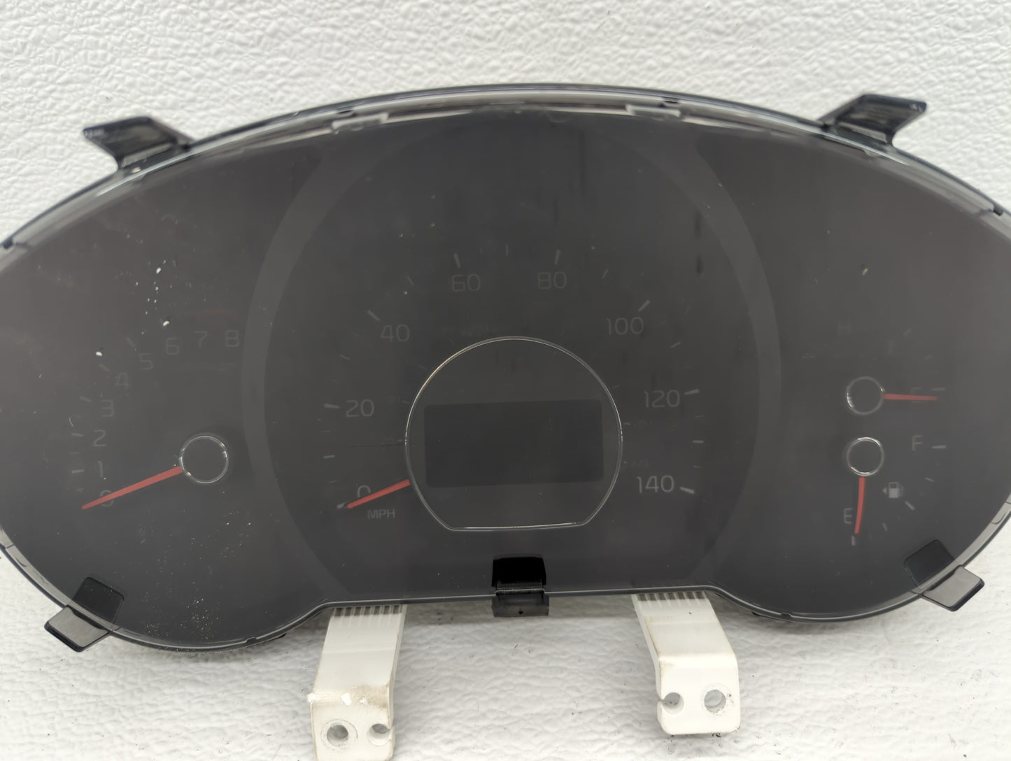 2014-2015 Kia Soul Instrument Cluster Speedometer Gauges P/N:94006-B2540 Fits Fits 2014 2015 OEM Used Auto Parts - Oemusedau
