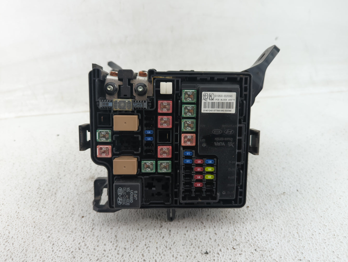 2014 Kia Soul Fusebox Fuse Box Panel Relay Module P/N:91950-B2090 91950-B2050 Fits OEM Used Auto Parts - Oemusedautoparts1.c