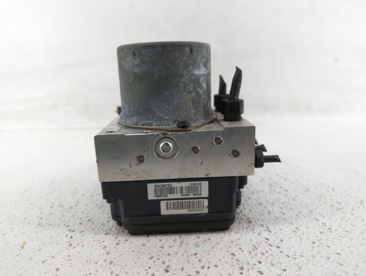 2014-2015 Kia Soul ABS Pump Control Module Replacement P/N:B2589-20520 58920-B2506 Fits Fits 2014 2015 OEM Used Auto Parts -