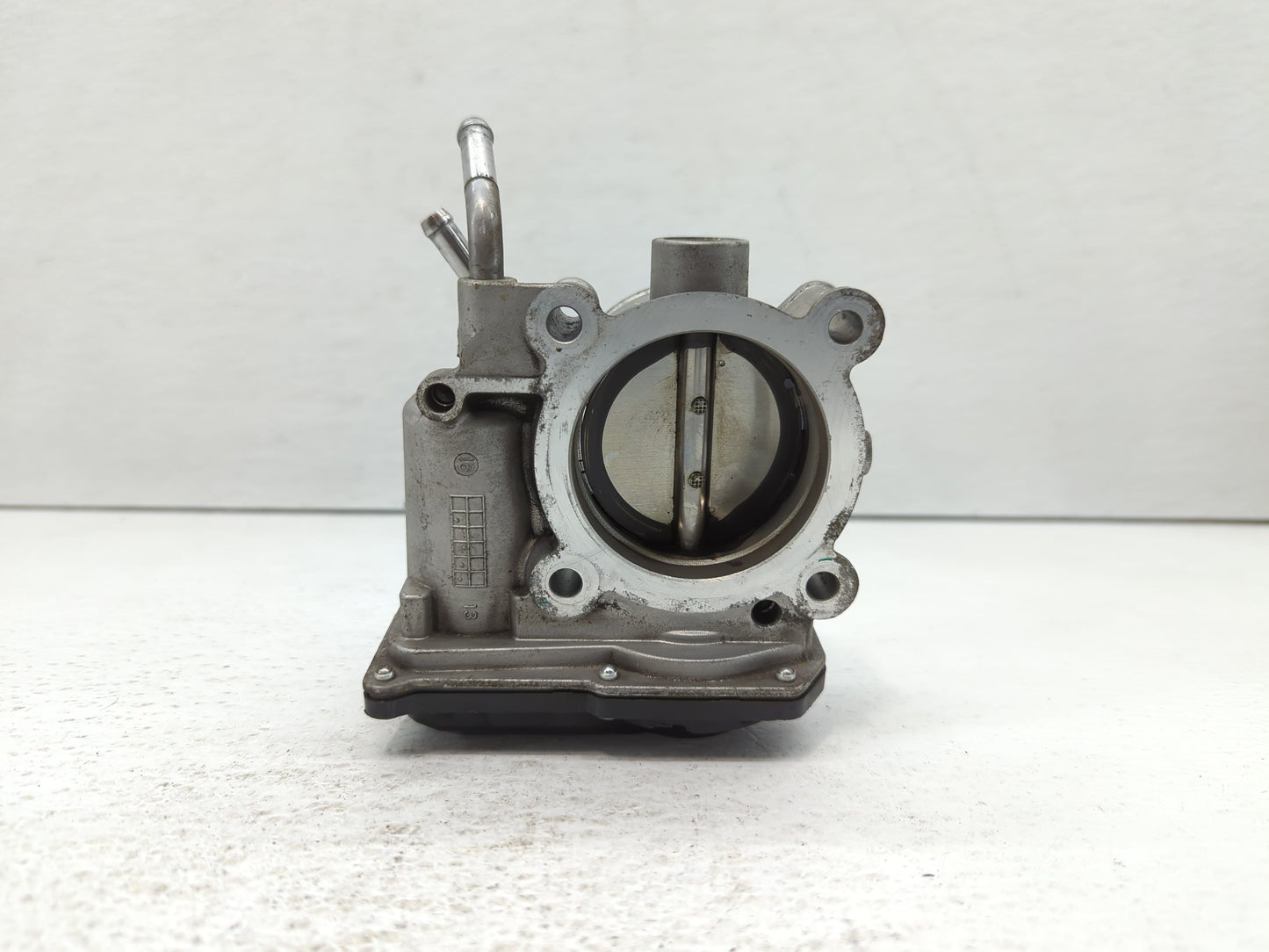 2014-2019 Kia Soul Throttle Body P/N:35100-2E000 Fits Fits 2011 2012 2013 2014 2015 2016 2017 2018 2019 2020 2021 OEM Used A