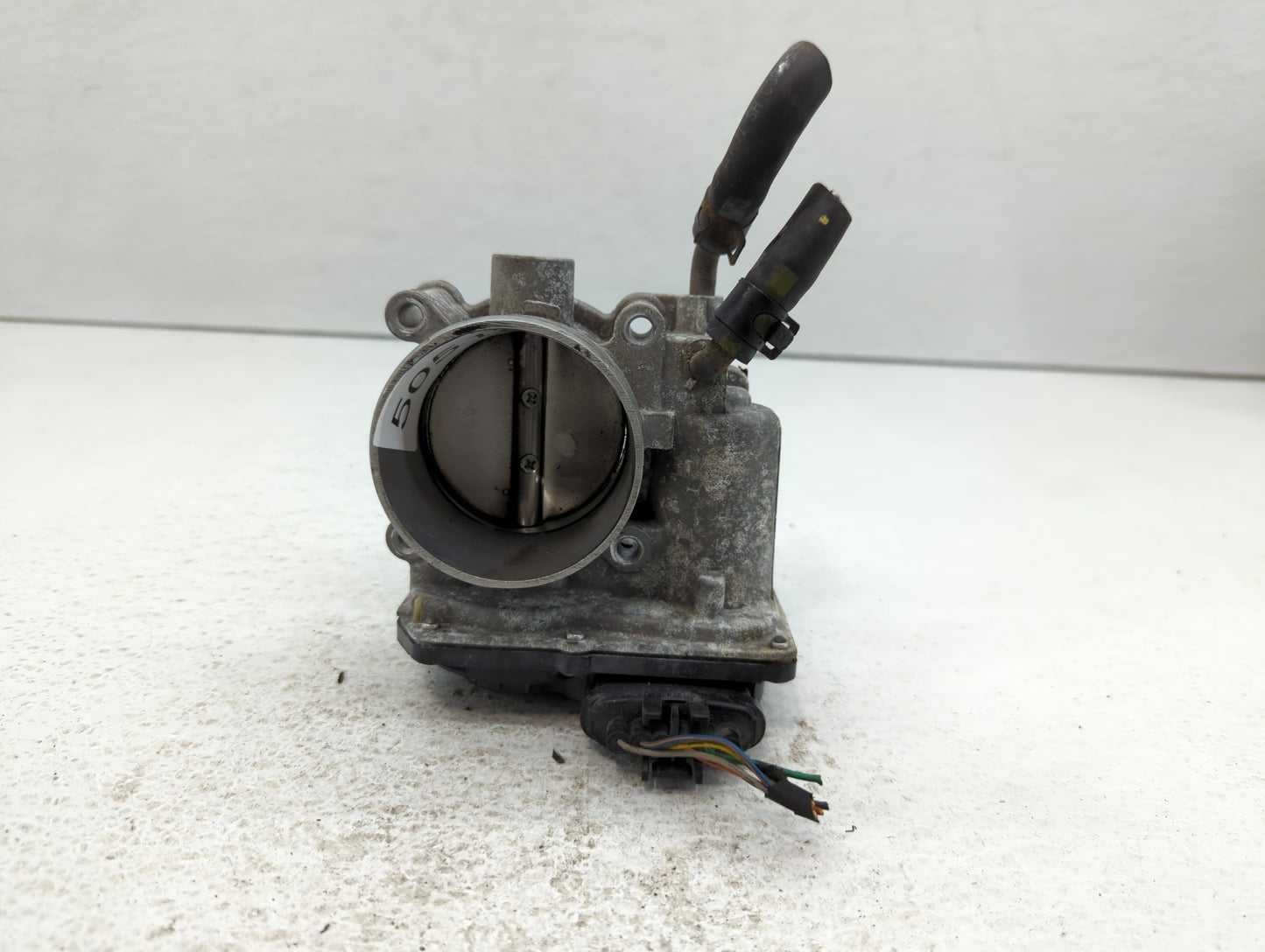 2014-2019 Kia Soul Throttle Body P/N:35100-2E000 Fits Fits 2011 2012 2013 2014 2015 2016 2017 2018 2019 2020 2021 OEM Used A