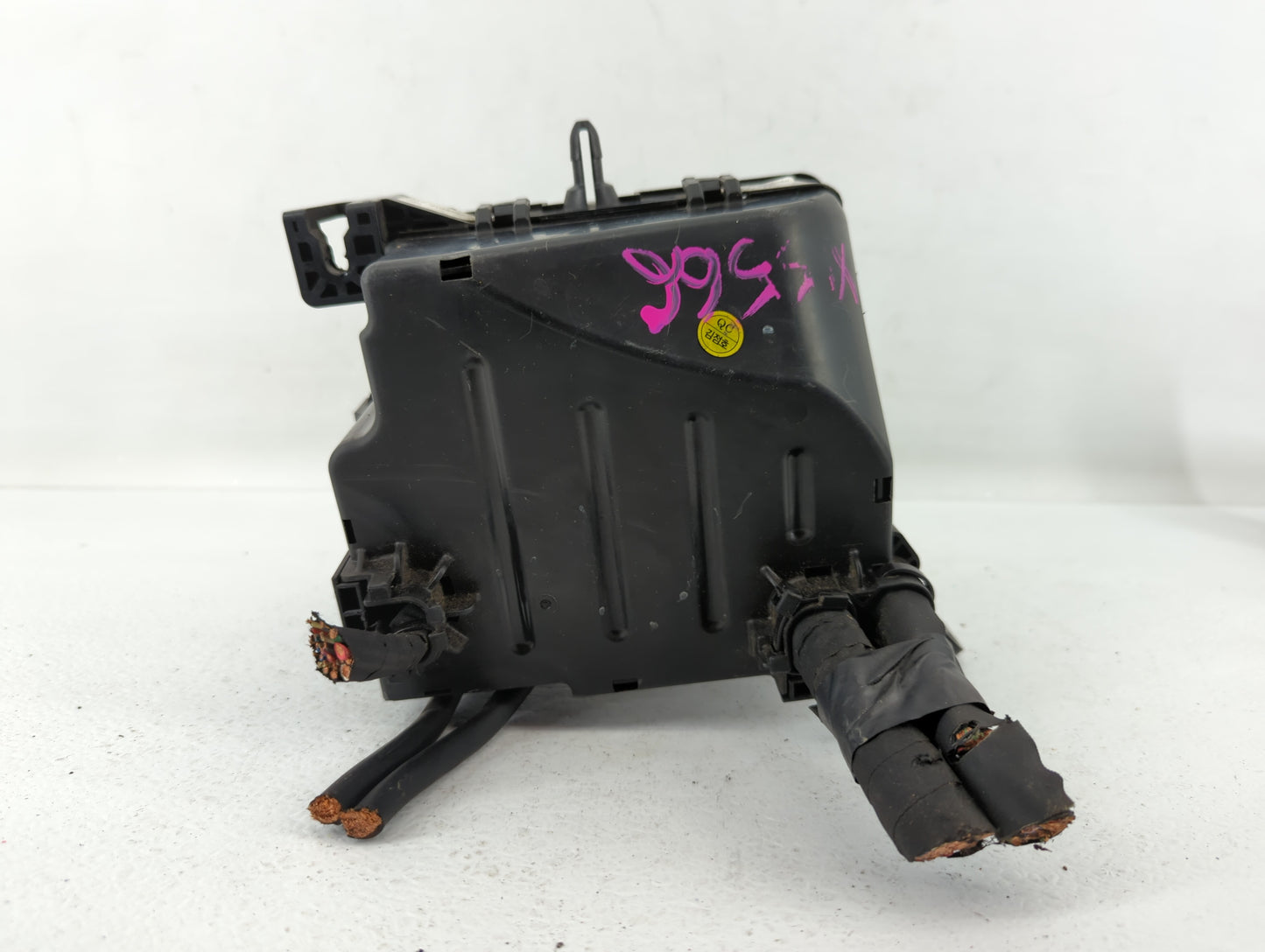 2014 Kia Soul Fusebox Fuse Box Panel Relay Module P/N:91950-B2050 Fits OEM Used Auto Parts - Oemusedautoparts1.com