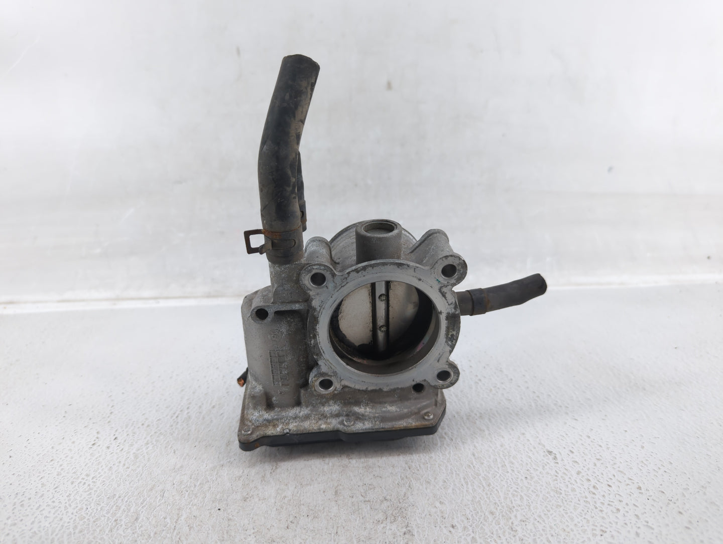 2012-2019 Kia Soul Throttle Body P/N:35100-28300 Fits Fits 2012 2013 2014 2015 2016 2017 2018 2019 OEM Used Auto Parts - Oem