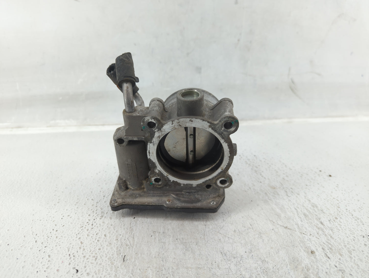 2014-2019 Kia Soul Throttle Body P/N:35100-2E000 Fits Fits 2011 2012 2013 2014 2015 2016 2017 2018 2019 2020 2021 OEM Used A