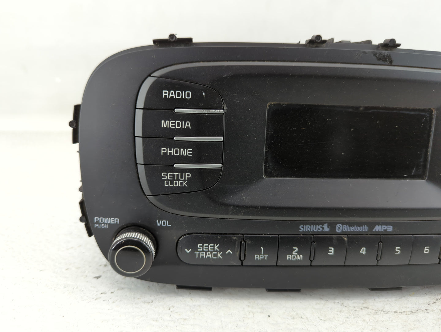 2014-2016 Kia Soul Am Fm Cd Player Radio Receiver - Oemusedautoparts1.com
