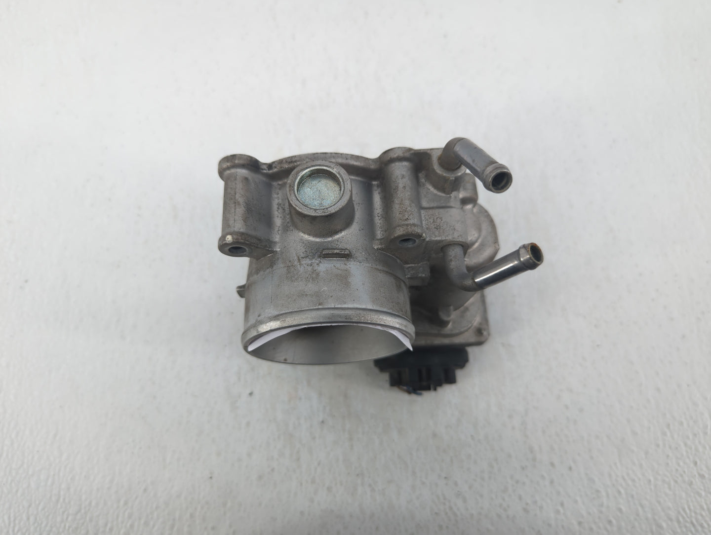 2014-2019 Kia Soul Throttle Body P/N:35100-2E000 Fits Fits 2011 2012 2013 2014 2015 2016 2017 2018 2019 2020 2021 OEM Used A
