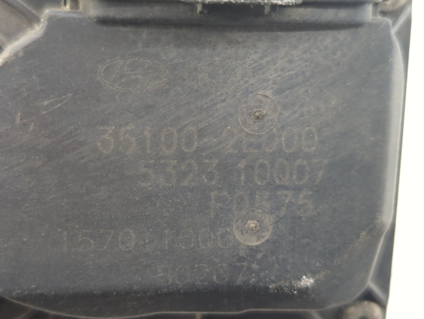 2014-2019 Kia Soul Throttle Body P/N:35100-2E000 Fits Fits 2011 2012 2013 2014 2015 2016 2017 2018 2019 2020 2021 OEM Used A