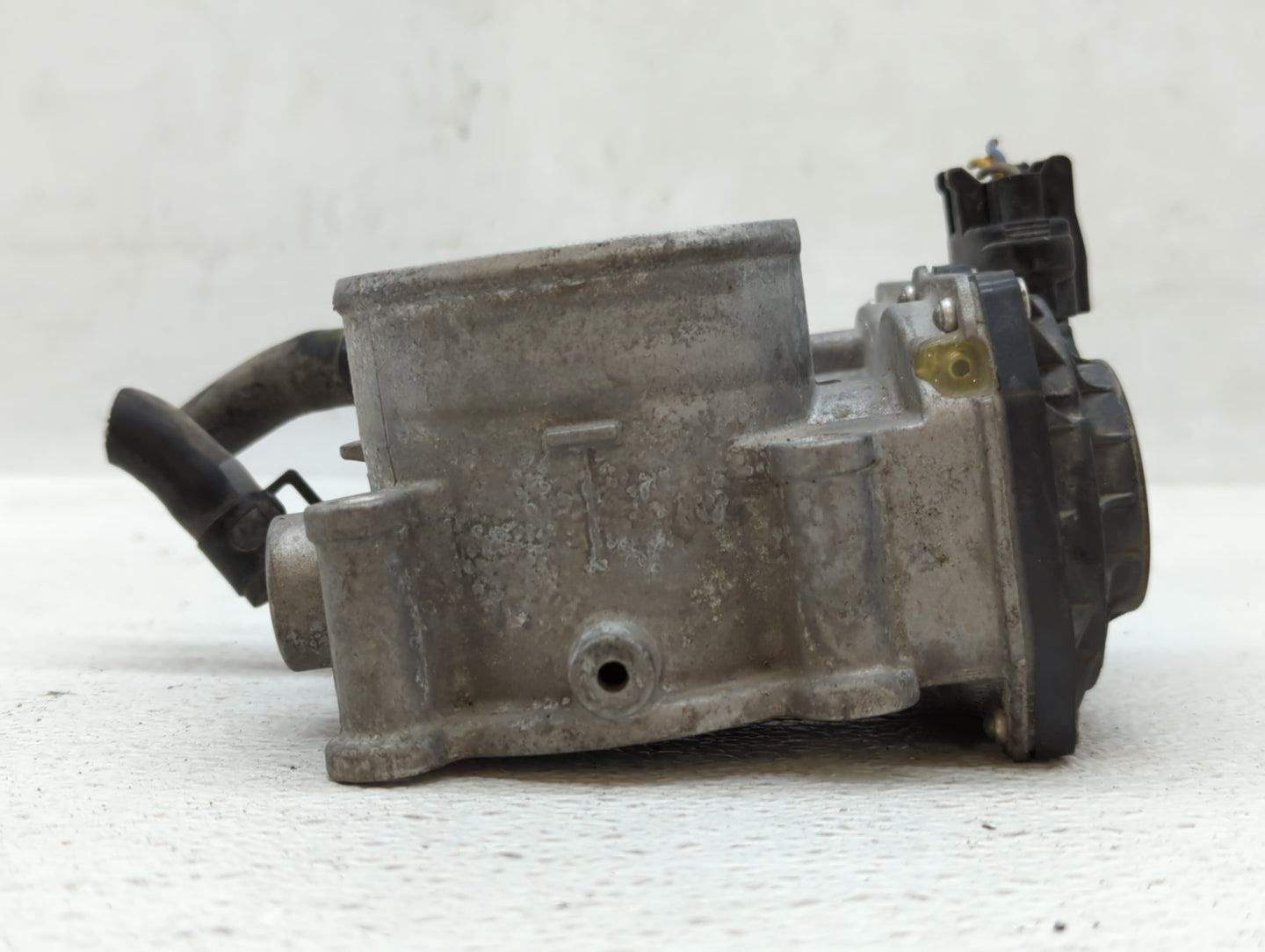 2014-2019 Kia Soul Throttle Body P/N:35100-2E000 Fits Fits 2011 2012 2013 2014 2015 2016 2017 2018 2019 2020 2021 OEM Used A