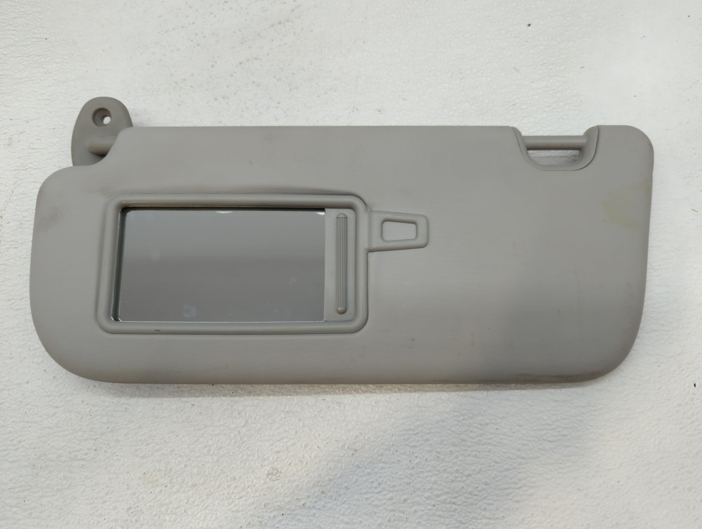 2014-2019 Kia Soul Sun Visor Shade Replacement Passenger Right Mirror Fits Fits 2014 2015 2016 2017 2018 2019 OEM Used Auto 