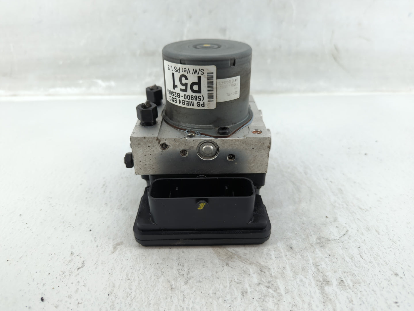 2014-2015 Kia Soul ABS Pump Control Module Replacement P/N:58900-B2506 Fits Fits 2014 2015 OEM Used Auto Parts - Oemusedauto