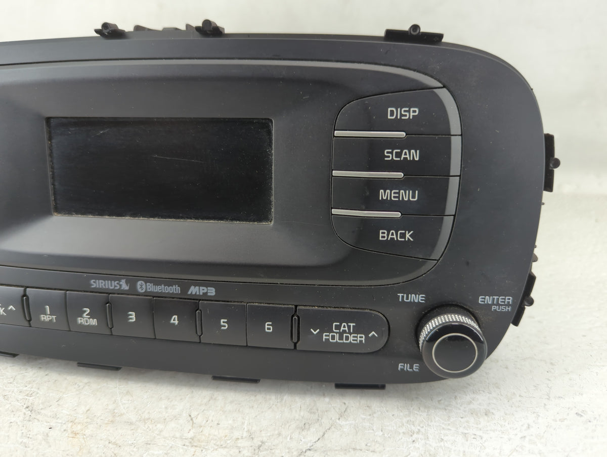 2014-2016 Kia Soul Am Fm Cd Player Radio Receiver 582134 - Oemusedautoparts1.com