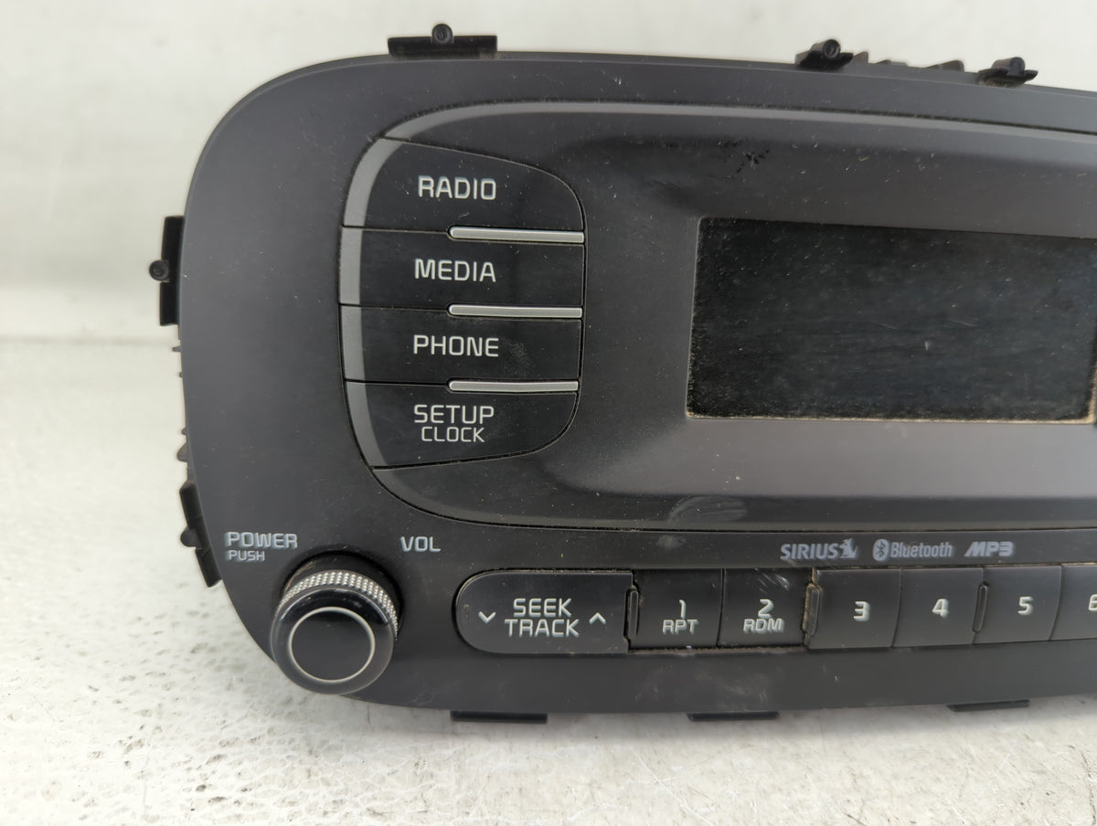 2014-2016 Kia Soul Am Fm Cd Player Radio Receiver 582152 - Oemusedautoparts1.com